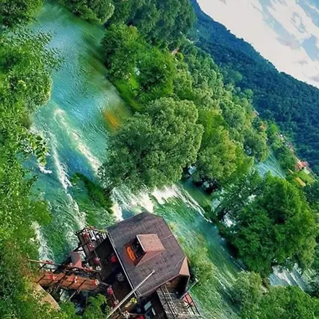 Insula Bosanska Otoka